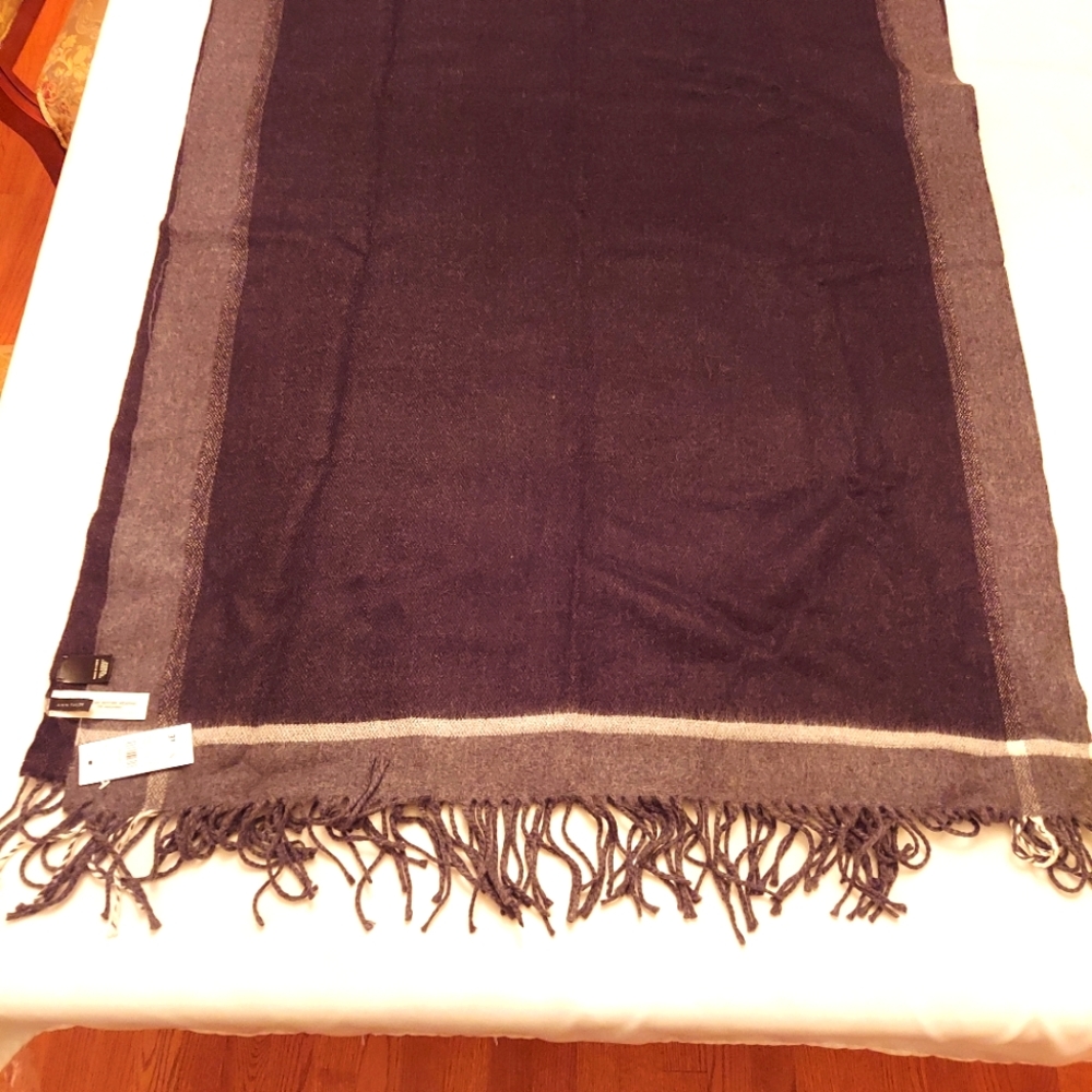 Ann Taylor shawl, VERY SOFT AND WARM NWT. Black, Grey and white.